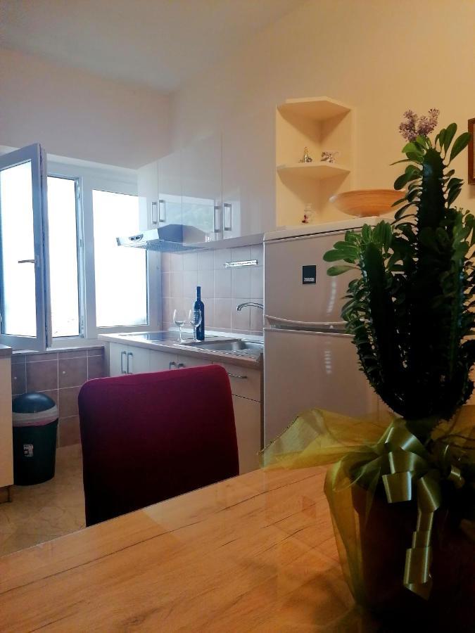 Apartments Melinda Baška Voda المظهر الخارجي الصورة
