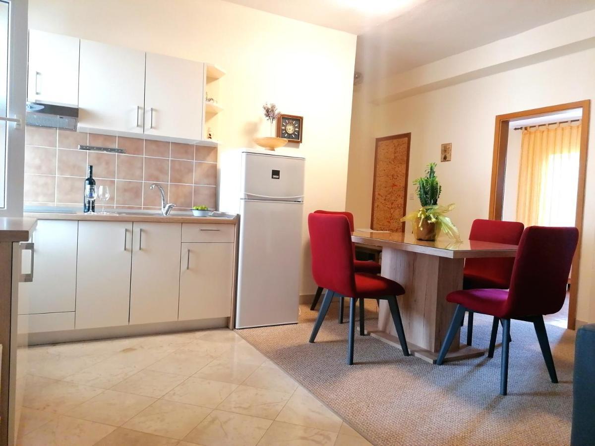 Apartments Melinda Baška Voda المظهر الخارجي الصورة