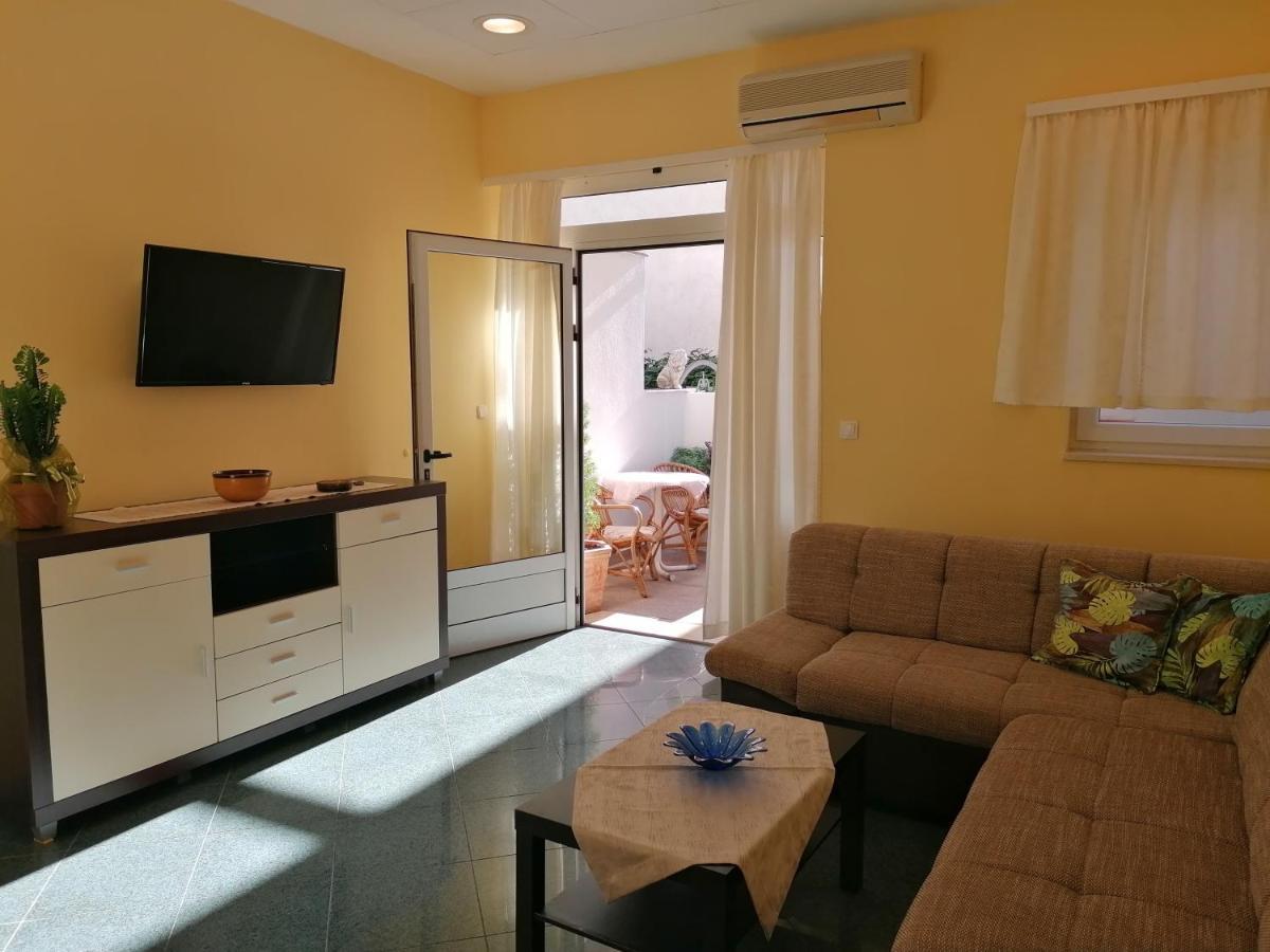 Apartments Melinda Baška Voda المظهر الخارجي الصورة